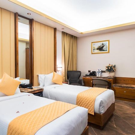 Marine Inn Hotel Коччи Экстерьер фото