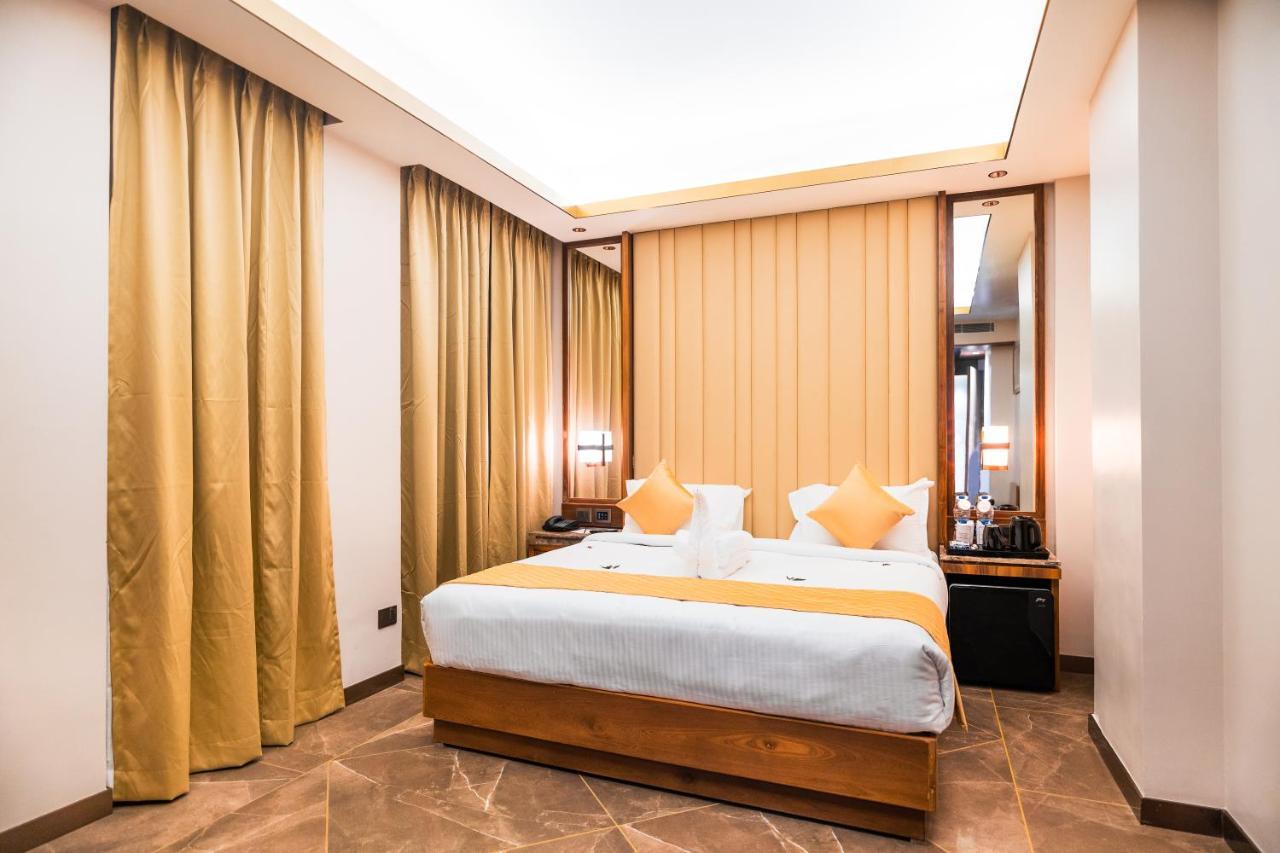 Marine Inn Hotel Коччи Экстерьер фото