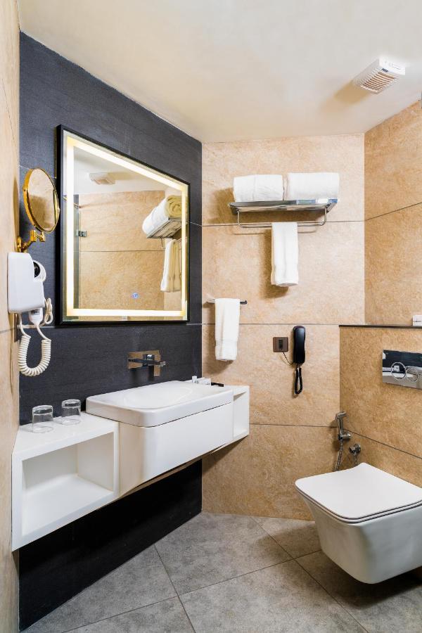 Marine Inn Hotel Коччи Экстерьер фото