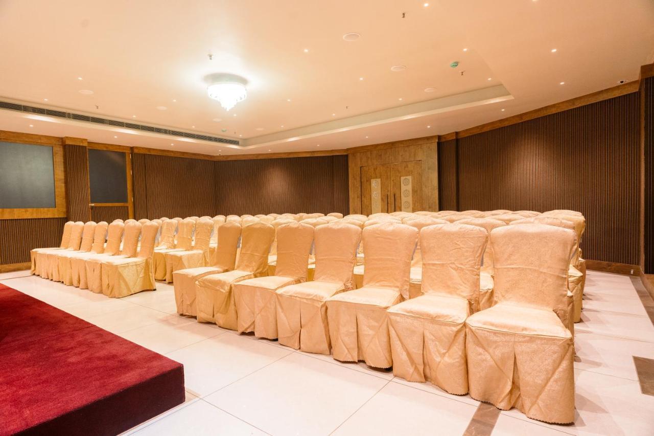 Marine Inn Hotel Коччи Экстерьер фото