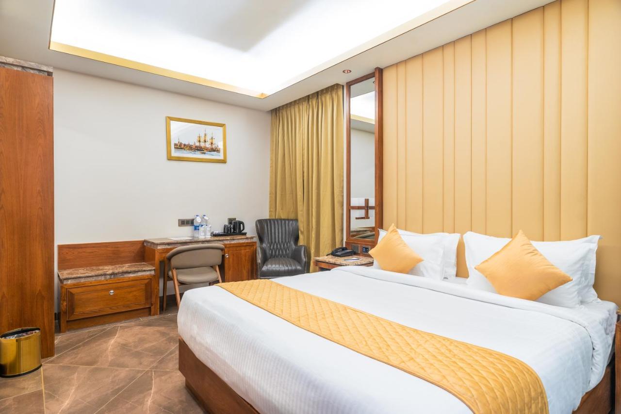 Marine Inn Hotel Коччи Экстерьер фото