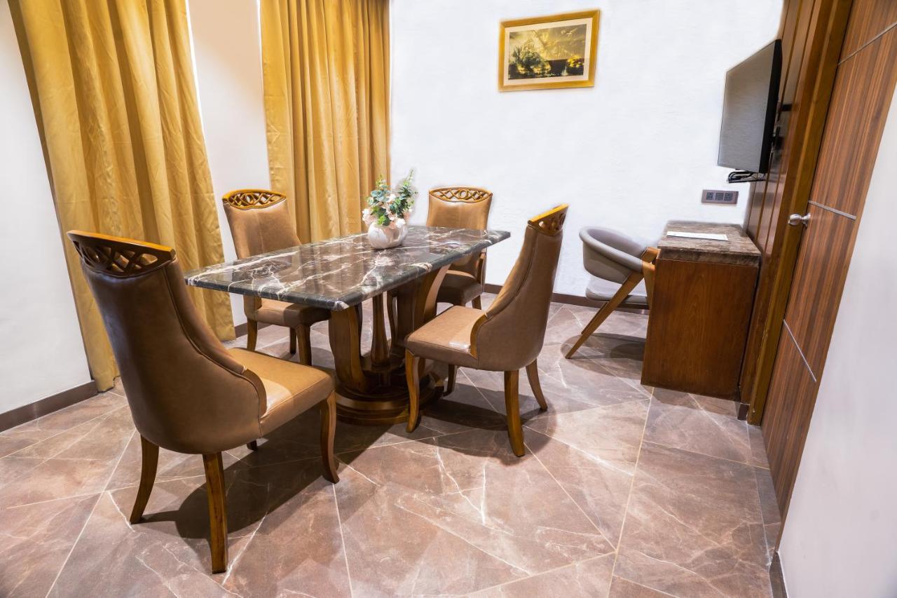 Marine Inn Hotel Коччи Экстерьер фото